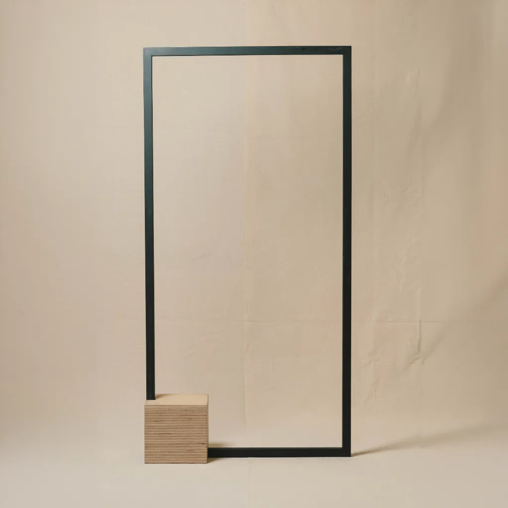 Black_Wooden_Frame_M.webp