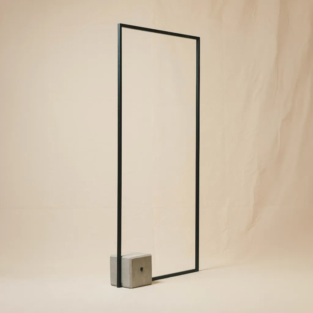 Khalidiyah Metal Frame Medium