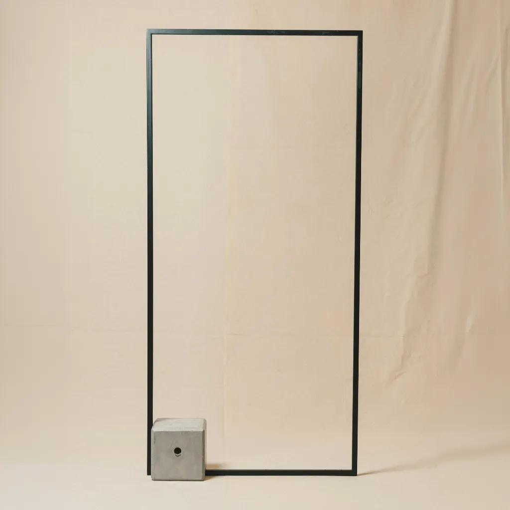 Khalidiyah_metal_frame_medium.webp