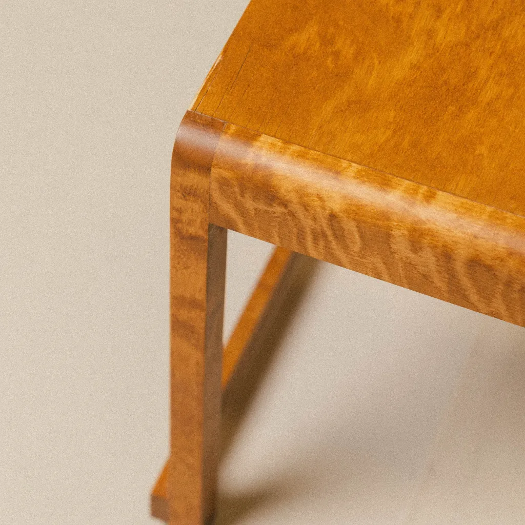 low_stool01-2.webp