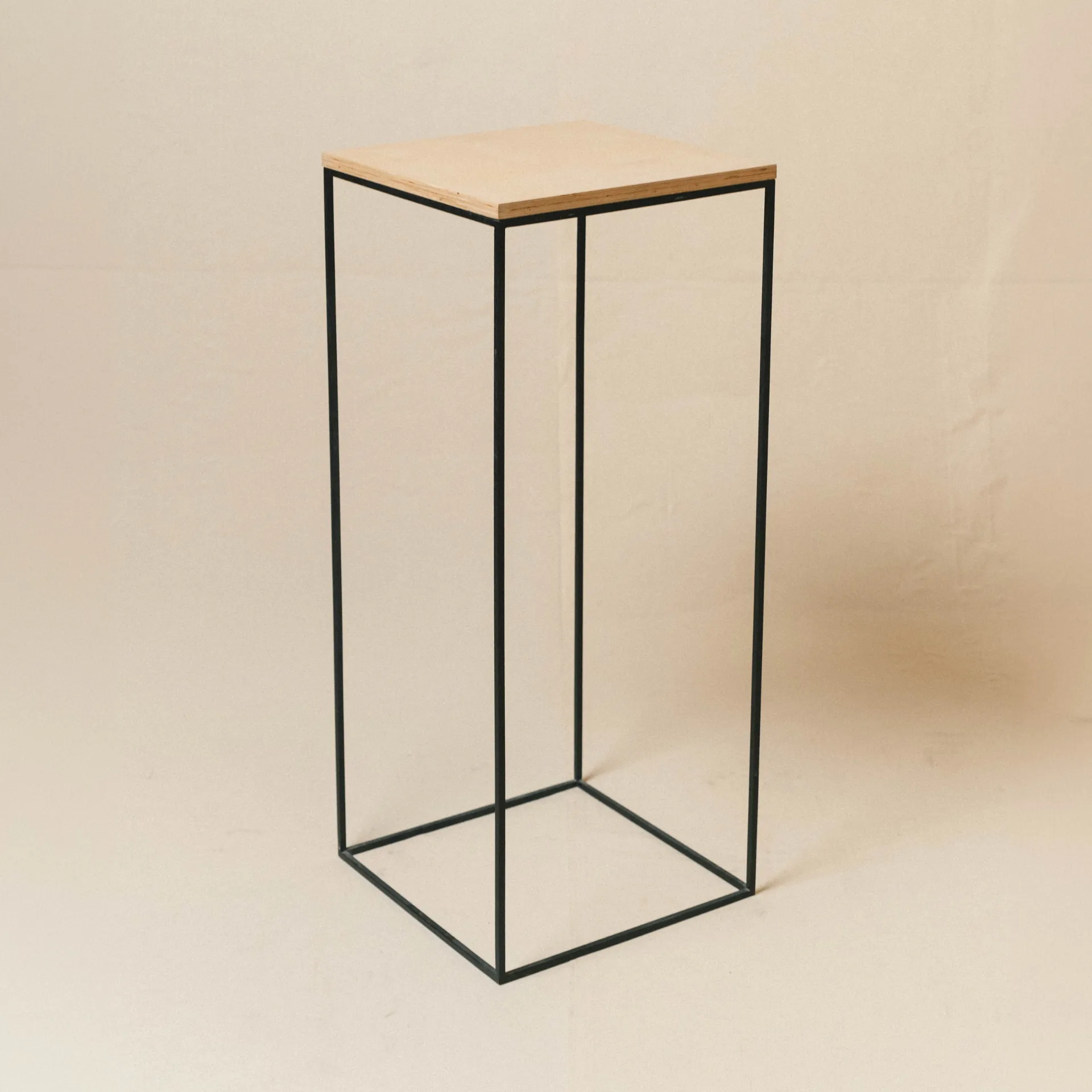 Khalidiyah Metal Table V2