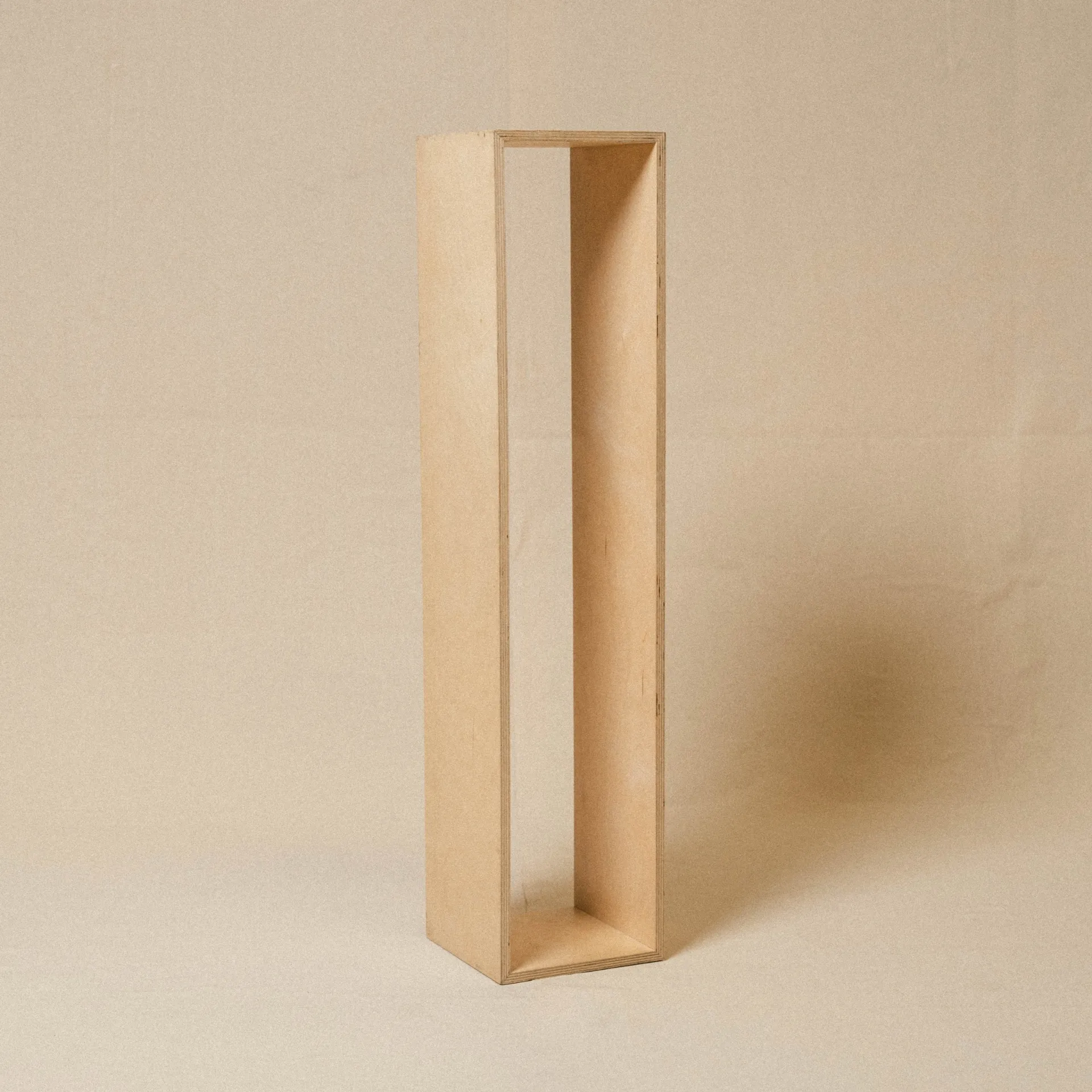 Mina Stand V2