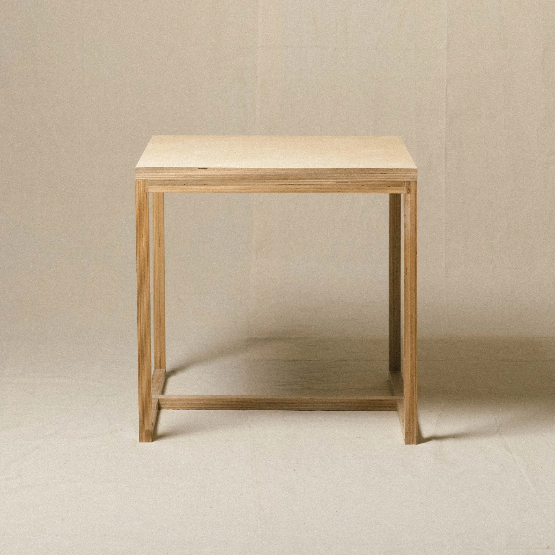 Bateen Table