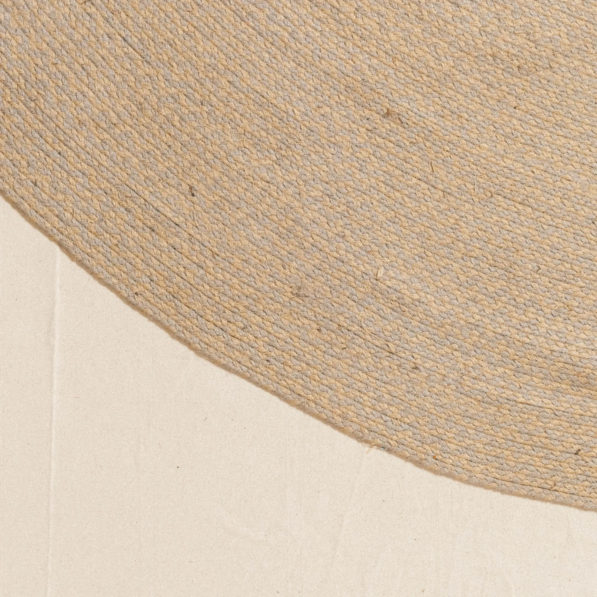 Bicolor Round Rug